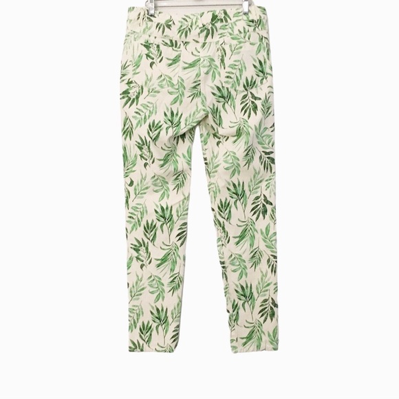 J. McLaughlin Lexi Beaumont Leaf Print Jeans - Picture 3 of 8